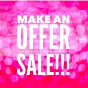 MAKE AN OFFER! 🎀